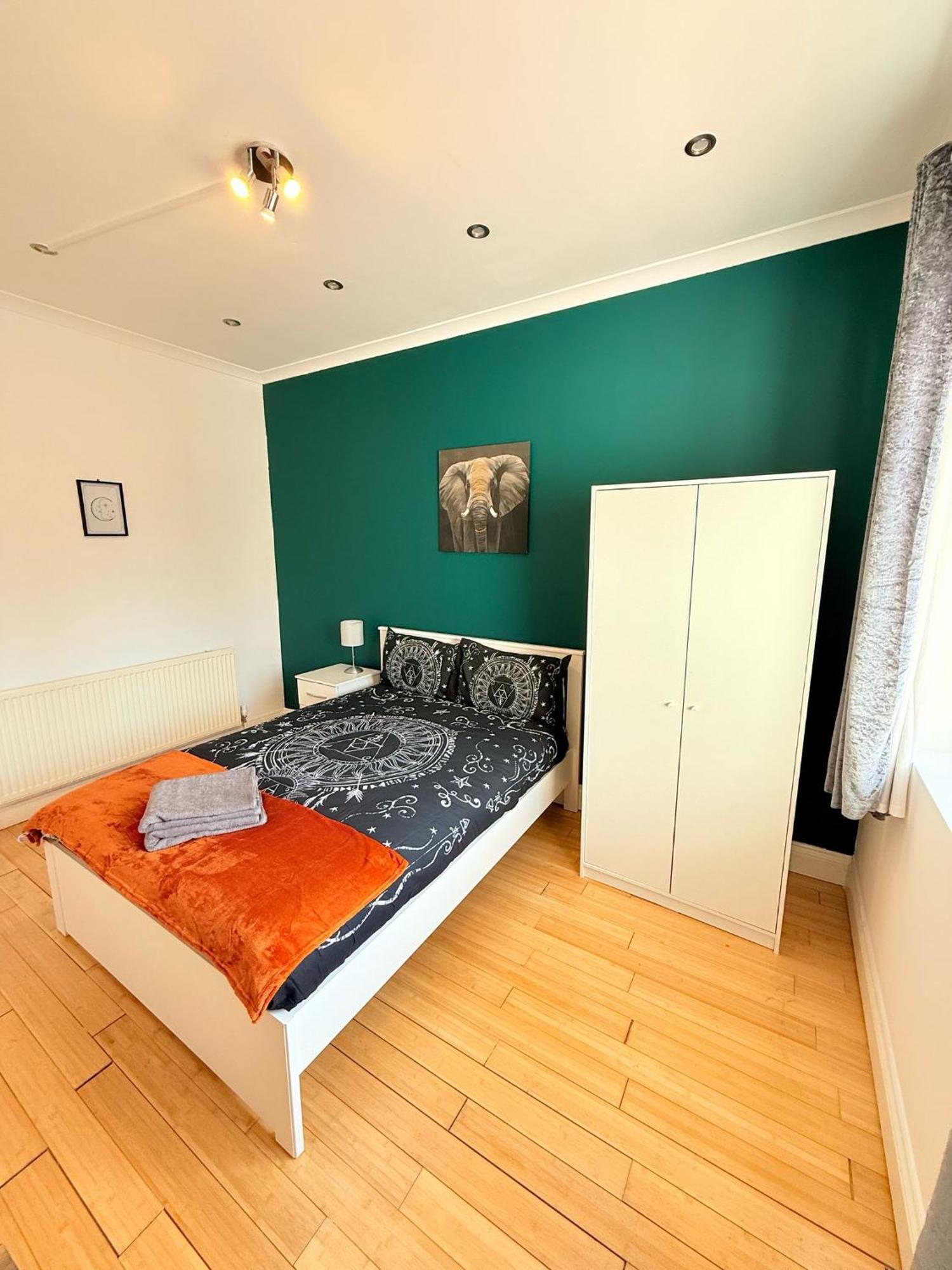 Wembley Rooms London Bagian luar foto