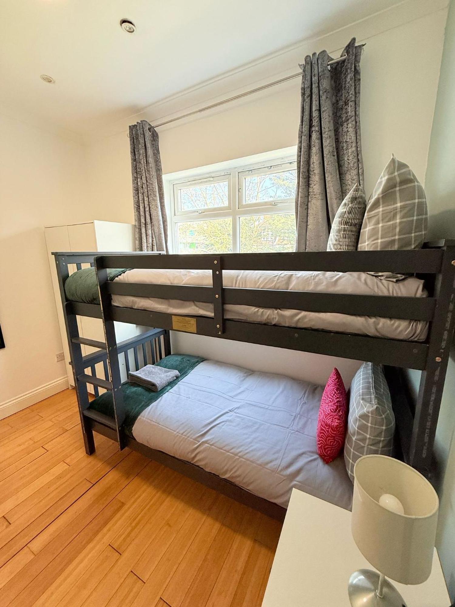 Wembley Rooms London Bagian luar foto