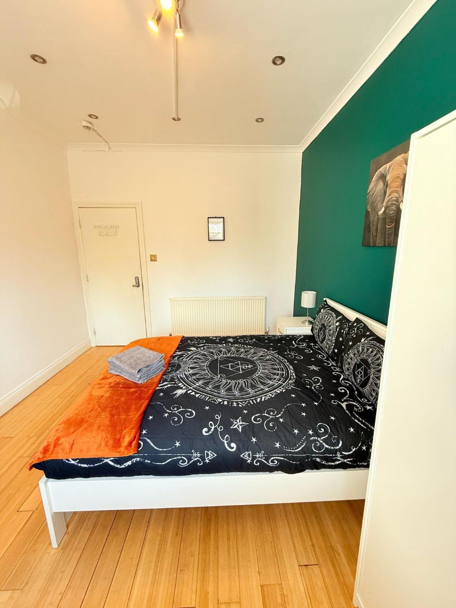 Wembley Rooms London Bagian luar foto