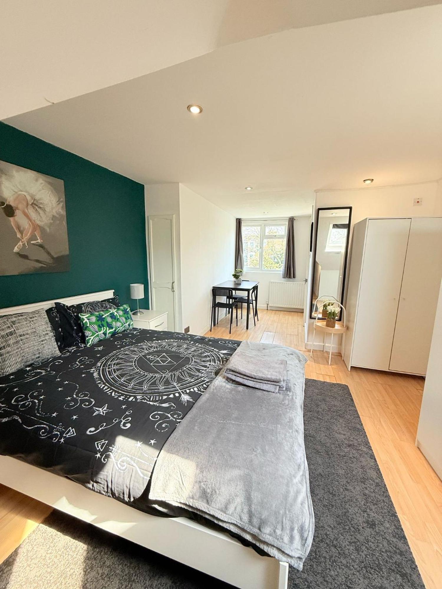Wembley Rooms London Bagian luar foto