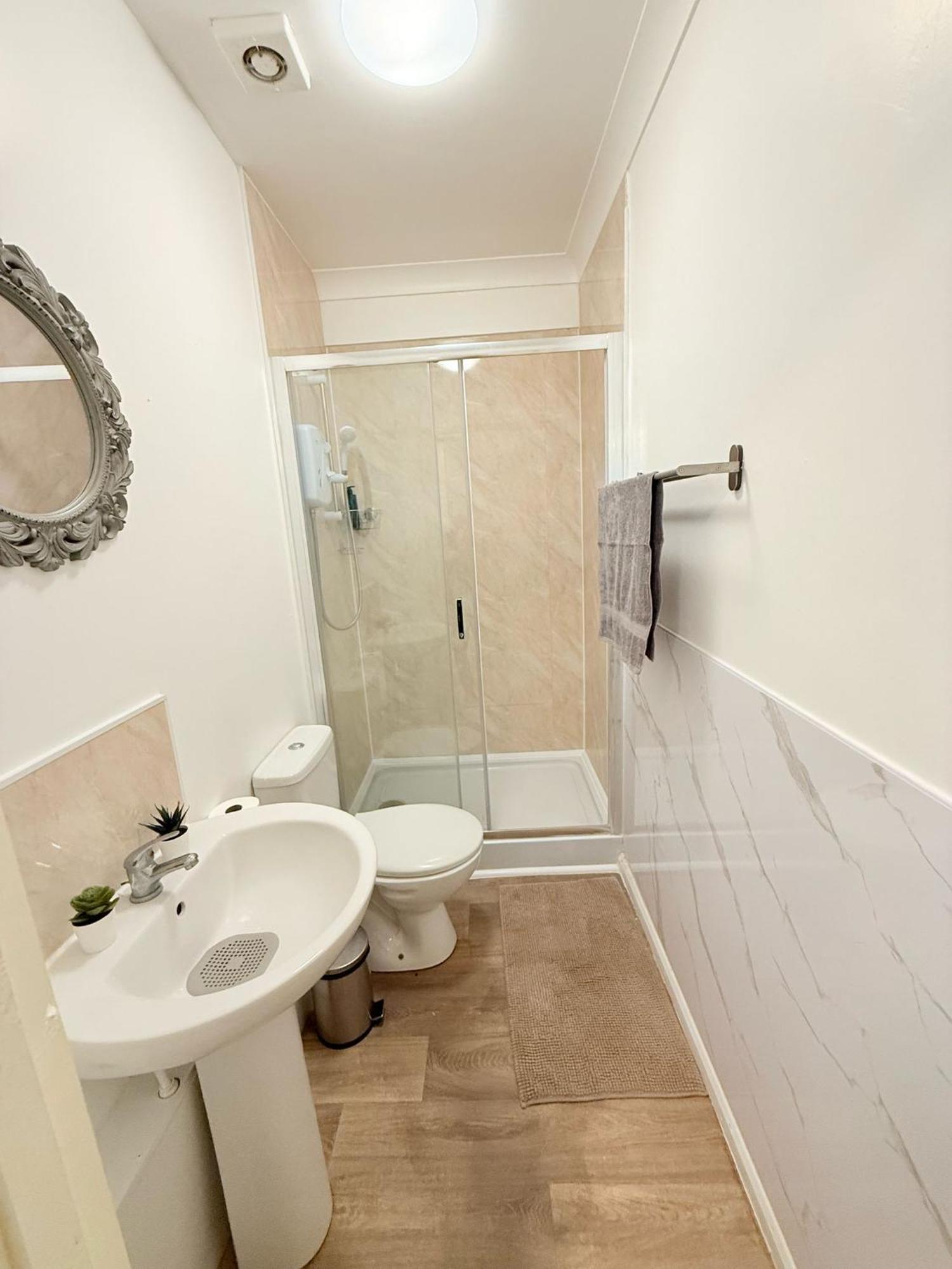 Wembley Rooms London Bagian luar foto