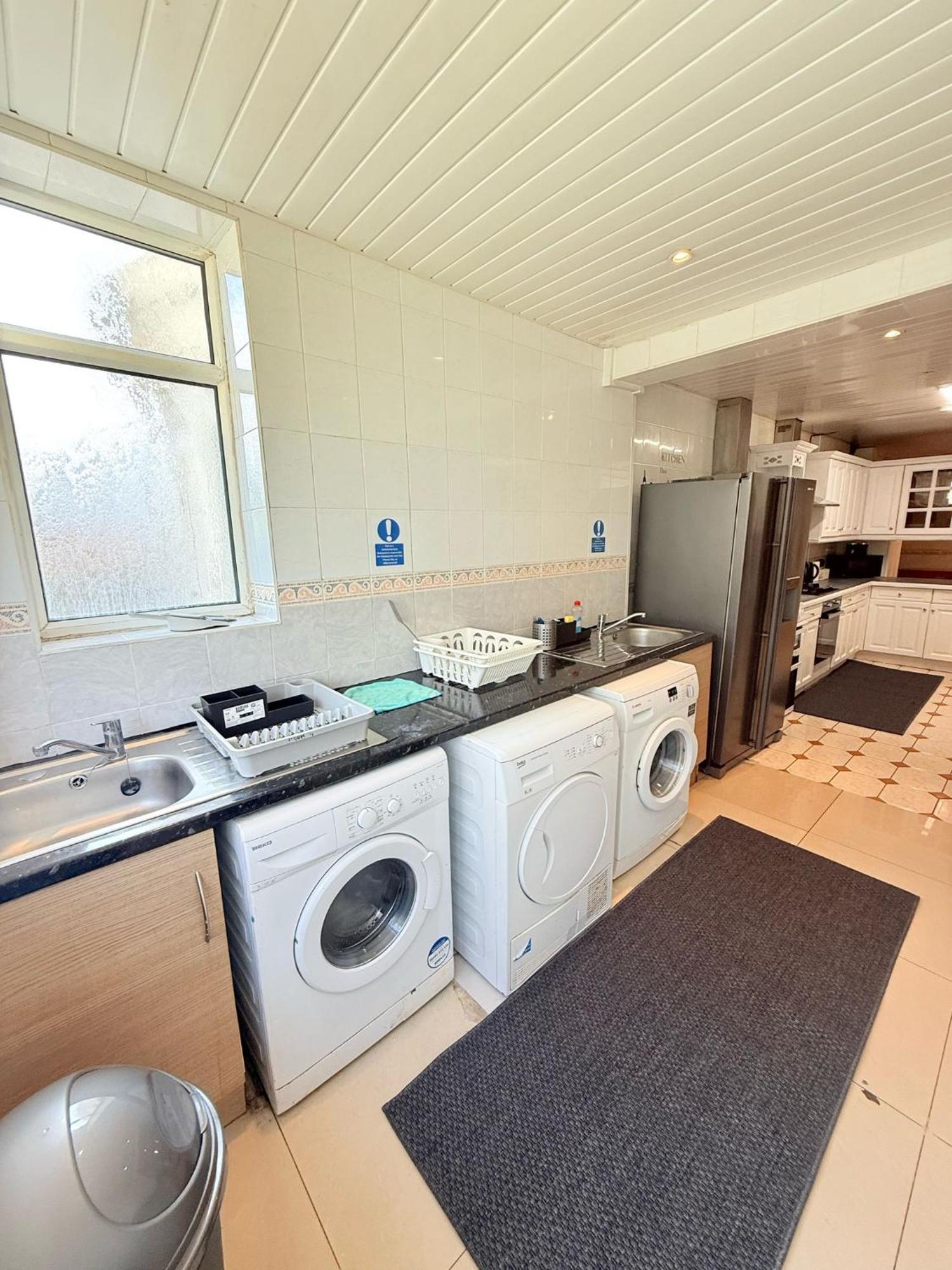 Wembley Rooms London Bagian luar foto