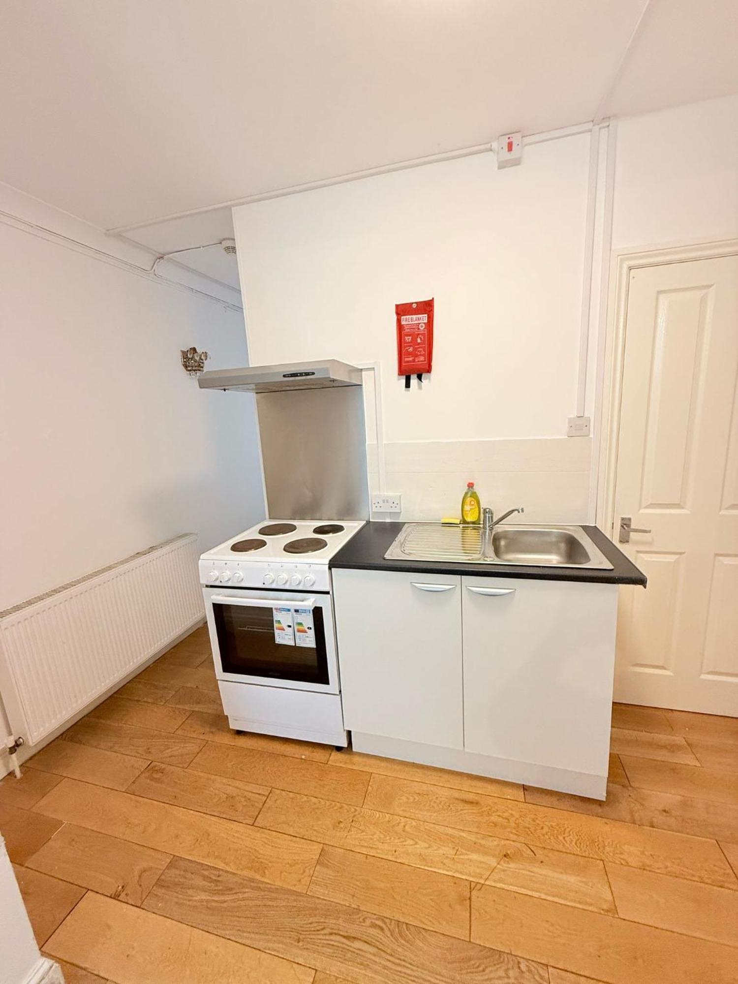 Wembley Rooms London Bagian luar foto