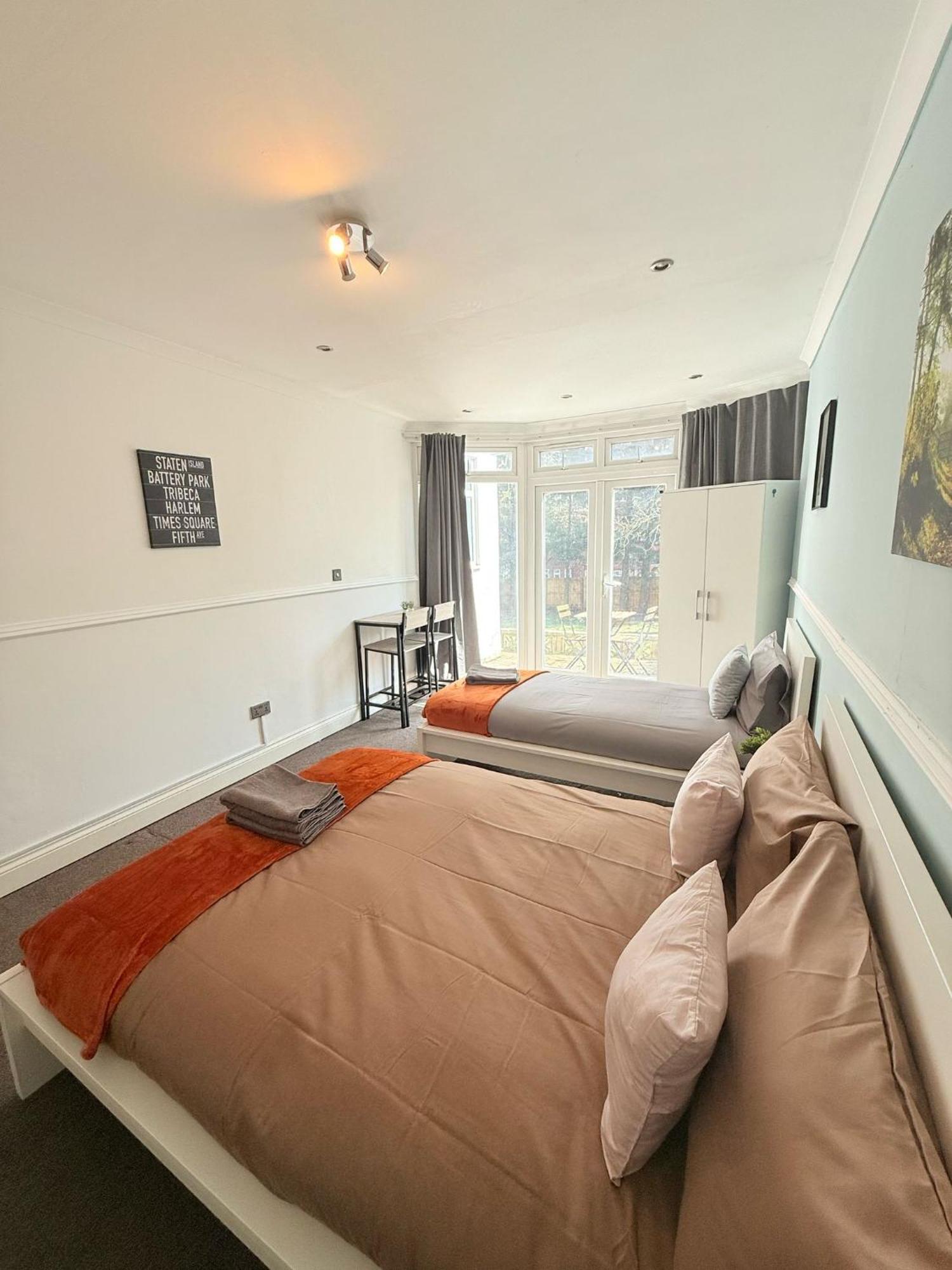 Wembley Rooms London Bagian luar foto
